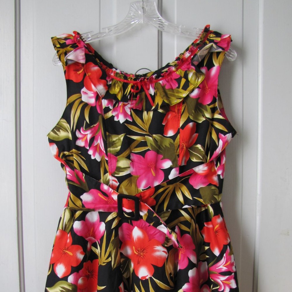 Hawaiian Hibiscus Rockabilly Party Dress by Voodoo Vixen XL